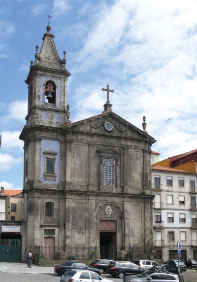 Almas and S. José das Taipas Church