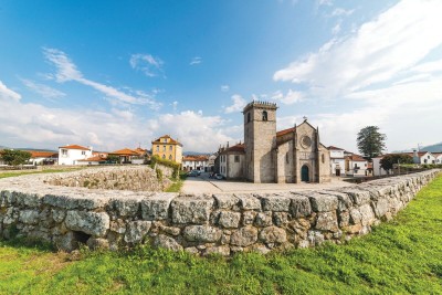 Caminha main church